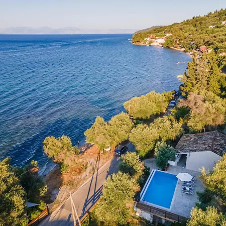 Vila Deja Blue & Pool House, By Estia Kato Spilaion